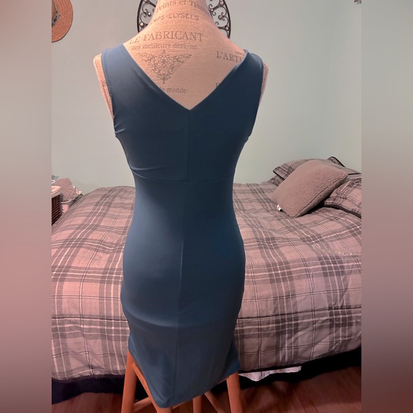 Enfocus Studio, Teal Green fitted Party dress. Size 8 - Picture 2 of 3